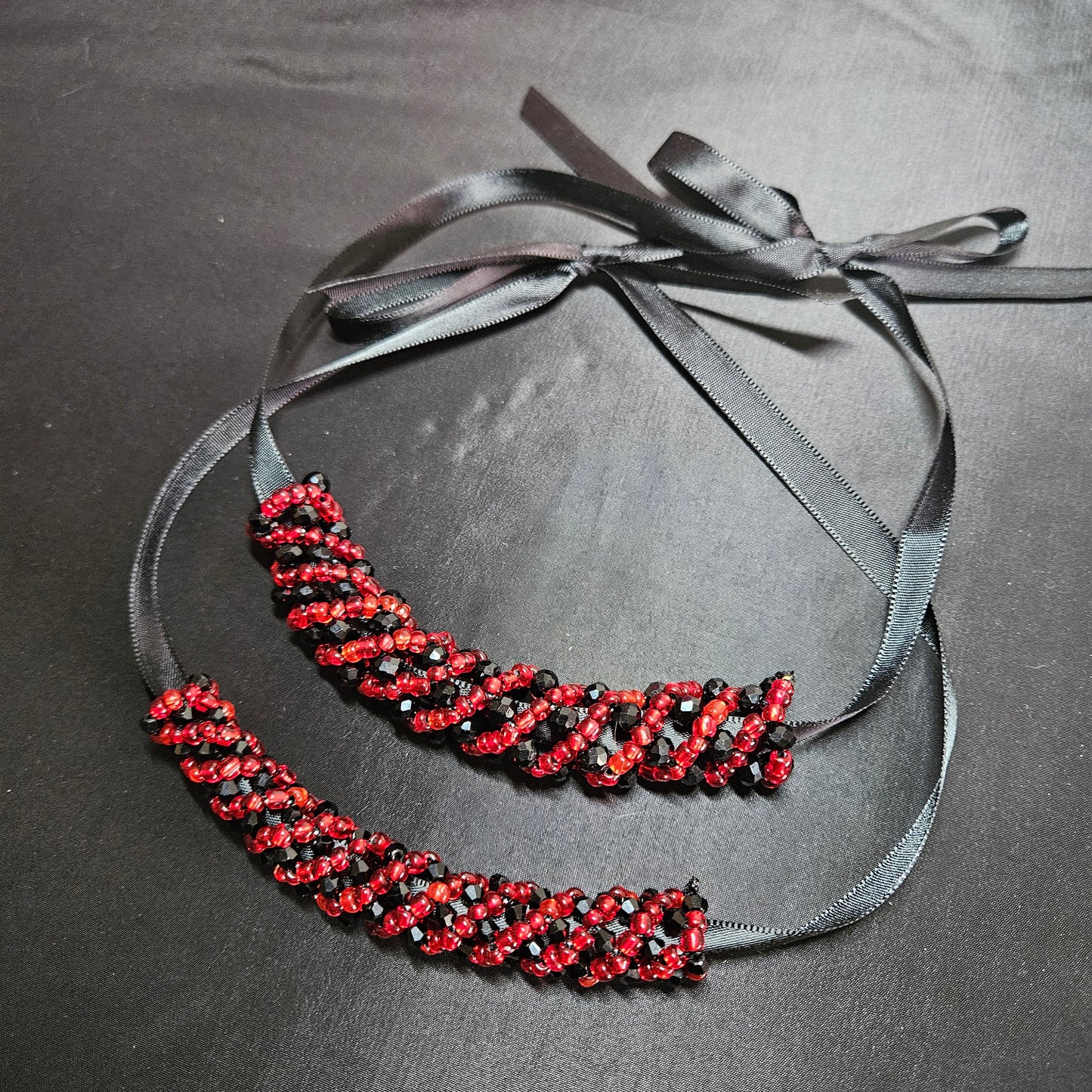 Spiral choker necklace